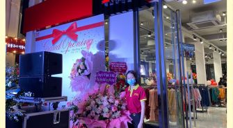Poêmy mừng khai trương Siêu thị thời trang M2 tại T.P Hạ Long, Quảng Ninh.